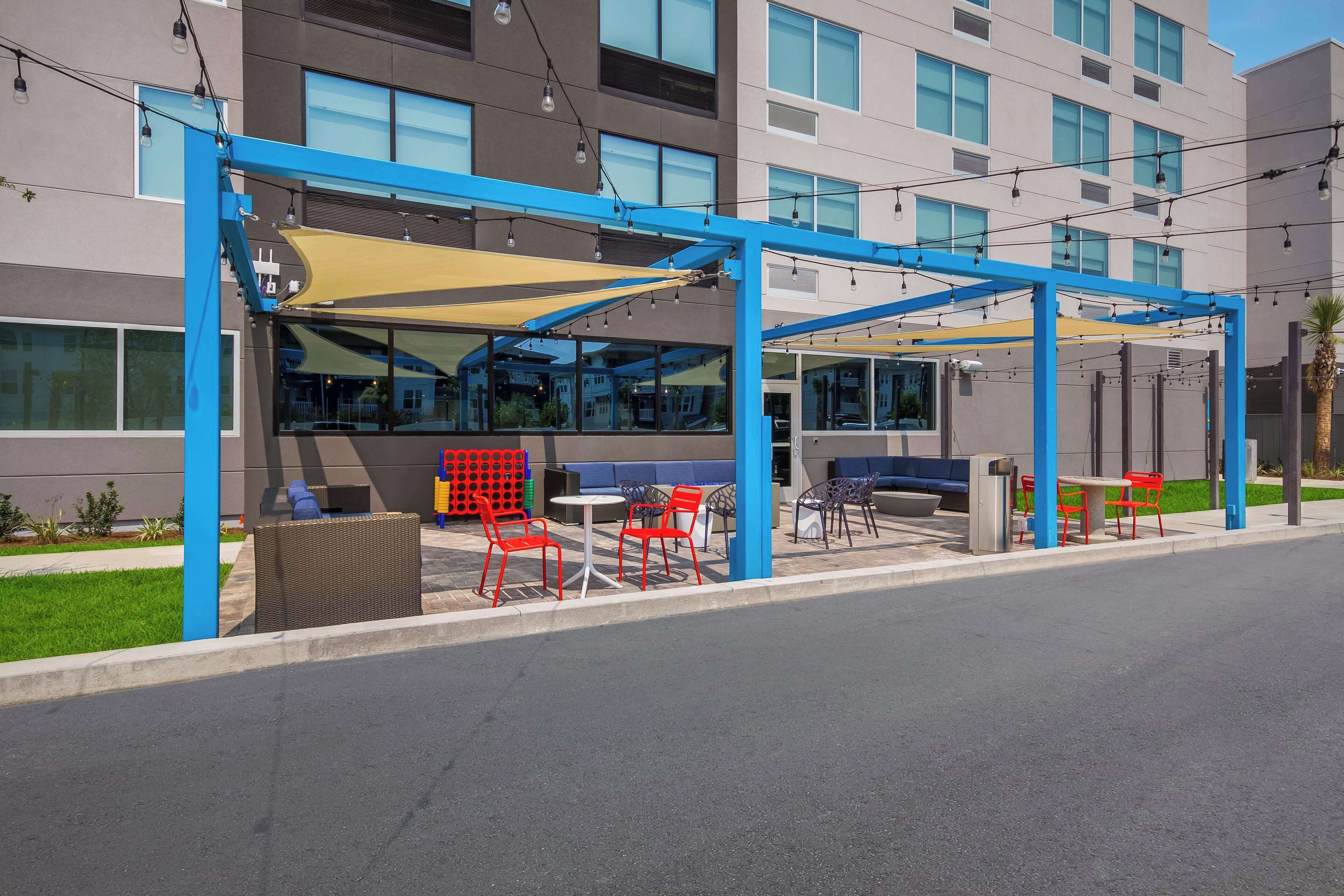 Photo - Tru By Hilton Destin