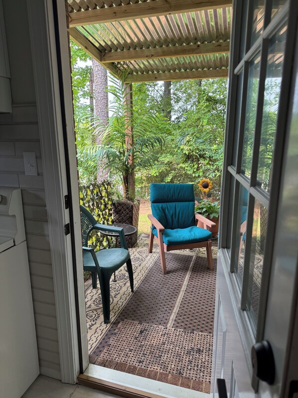 Interior - Sweet Little Nest Condo with pool-Hoover Sports Plex and Oak Mountain State Park (Hoover)