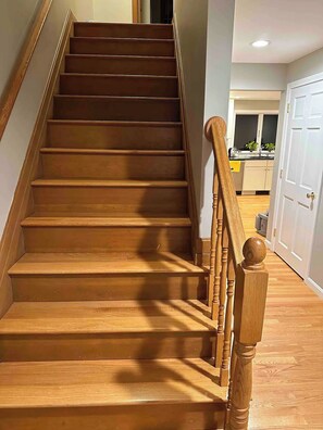 Interior - Spacious Single Family House - Great Privacy, 19' train ride to Back Bay Station (Boston)