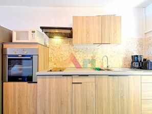 Fridge, microwave, toaster