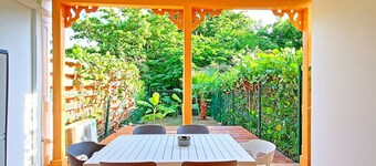 Villa Coquelicot - 2 Bedrooms, Beach and Garden