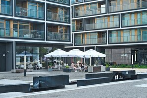 Courtyard - Aparthotel Warsaw Hub (Warsaw)