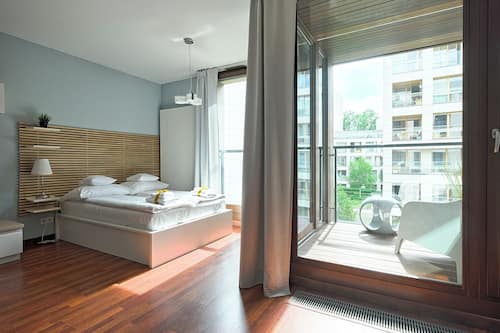 Standard Studio Suite | Individually decorated, individually furnished, blackout drapes