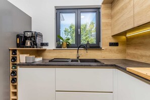 Fridge, microwave, oven, dishwasher