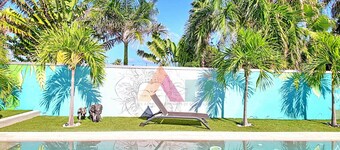 Luxurious 4-Bedroom Villa with Private Pool and Jacuzzi near Orient Bay Beach, Marigot