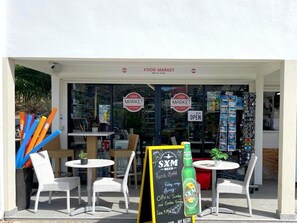 Utendørsservering