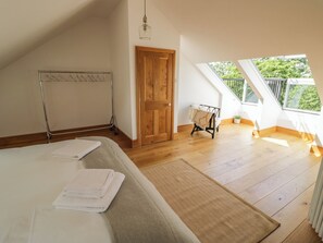 3 bedrooms, individually decorated, individually furnished, free WiFi - Hillcroft (Kenilworth)