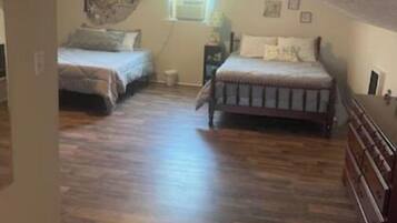 2 quartos, Wi-Fi de cortesia, roupa de cama