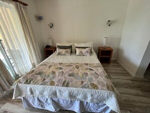 Literie de qualité supérieure, couette en duvet d'oie, minibar