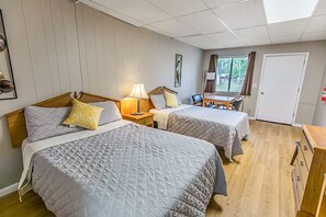 8 bedrooms, in-room safe, desk, WiFi