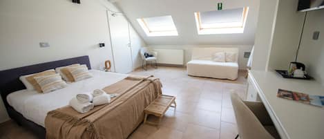 1 chambre, bureau, espace de travail pour ordinateur portable