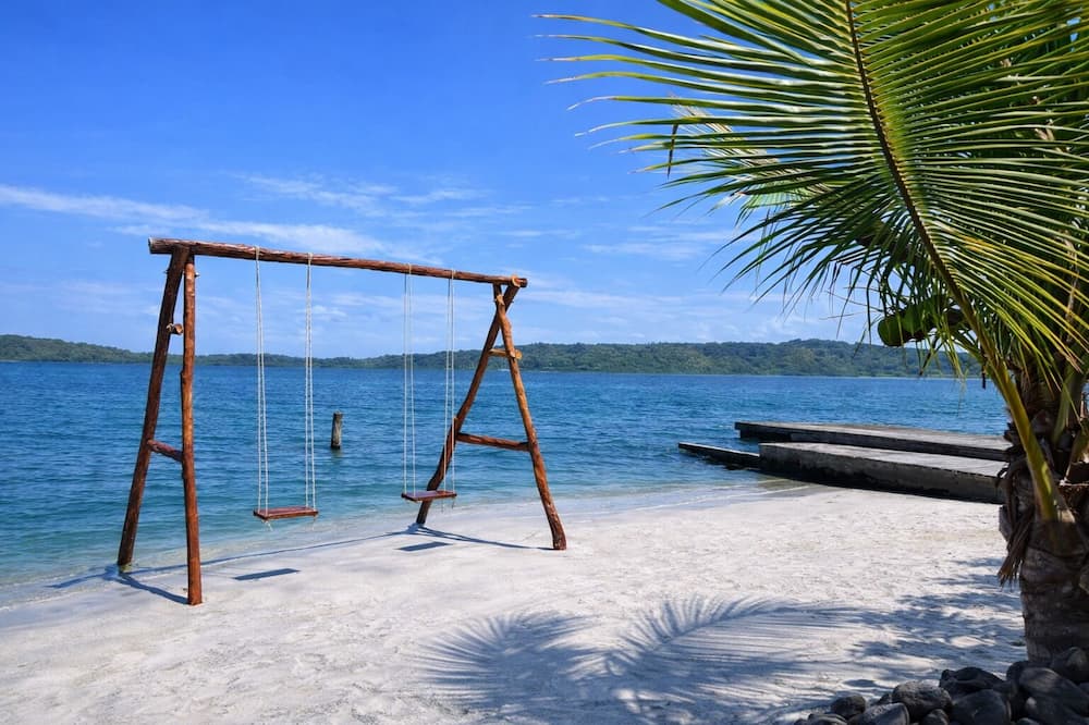 Akwaba Lodge Island Boutique Hotel
