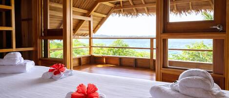 Villa, eget bad, sjøutsikt (Casa Marina) | Sengetøy av topp kvalitet, individuelt dekorert og individuelt innredet