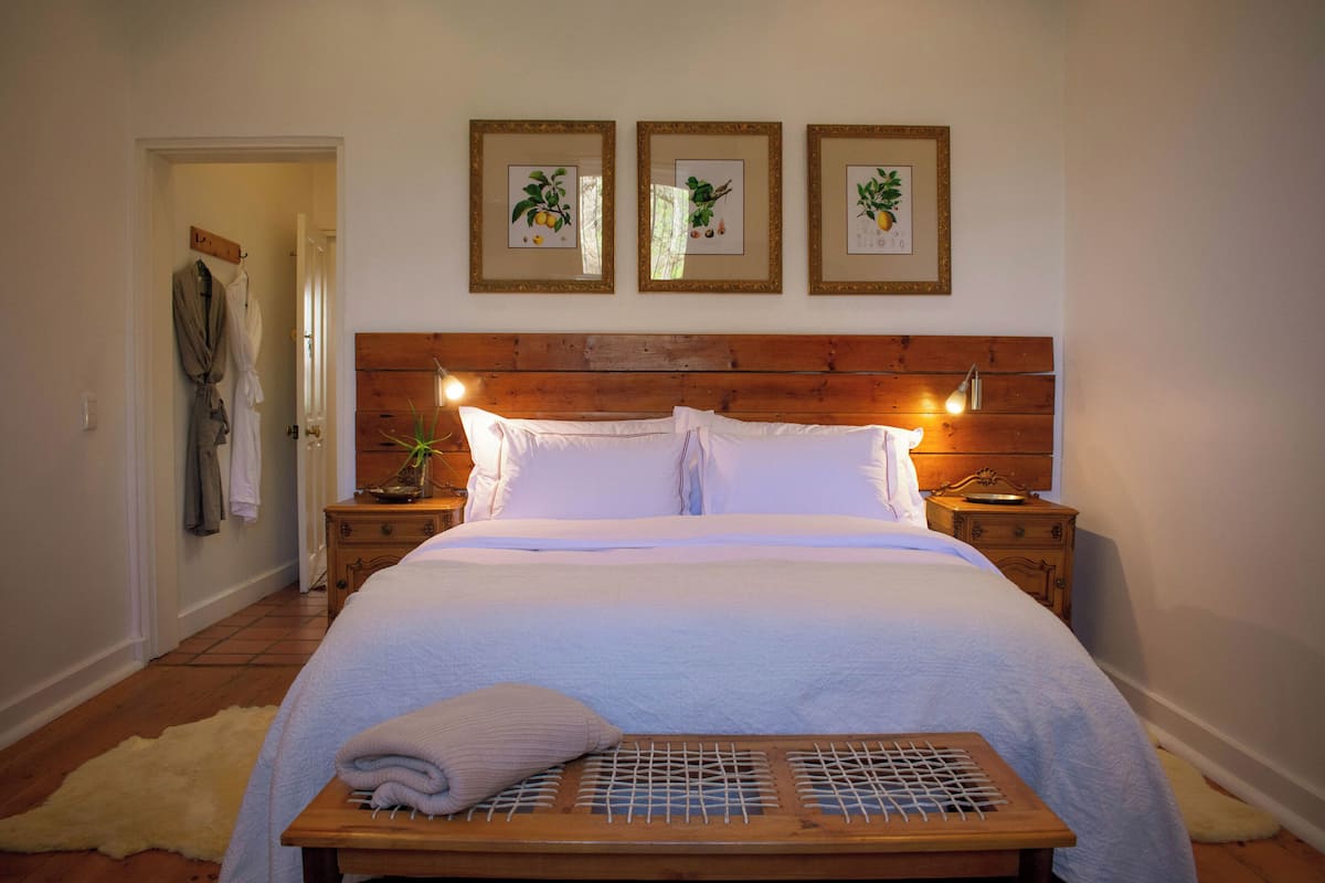 Klassieke kamer, 1 queensize bed | 1 slaapkamer, een minibar, een kluis op de kamer