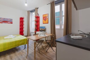 1 bedroom, free WiFi, bed sheets - Appartamento Maddalena Basso- Affitti Brevi Italia (Genova)