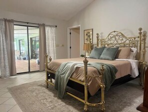 3 slaapkamers, een kluis op de kamer, een strijkplank/strijkijzer