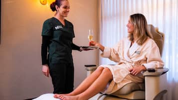 Tina de hidromasaje y baño de vapor