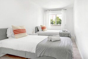 2 多间卧室、熨斗/熨衣板、免费 WiFi、床单