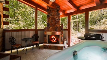 Bain à remous extérieur