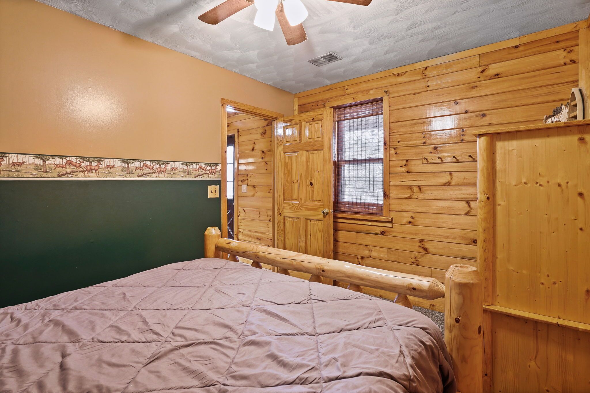 3 bedrooms, free WiFi, bed sheets