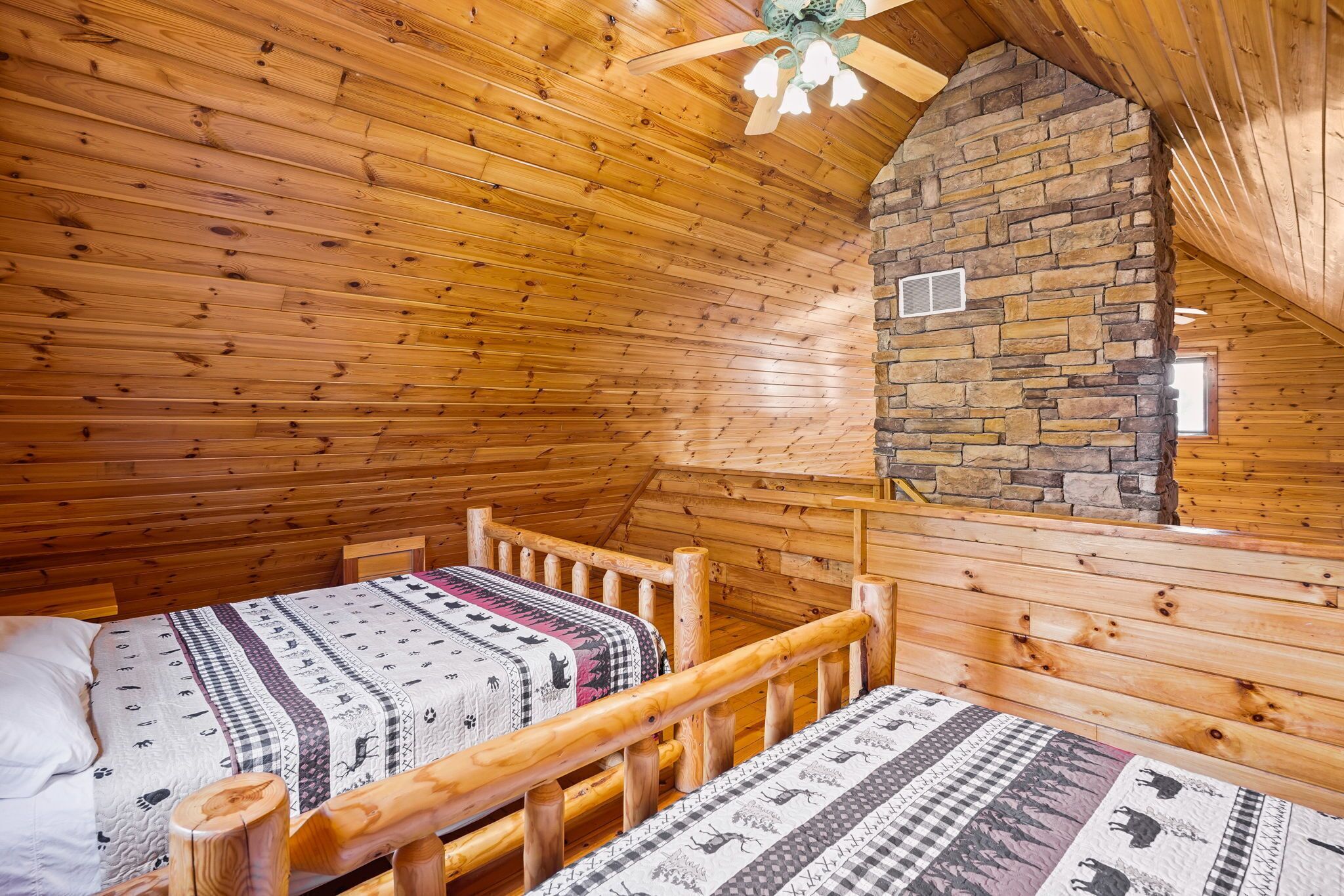 3 habitaciones, wifi gratis y ropa de cama 