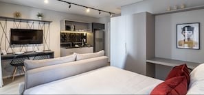 Studio Casal com sofá cama | Roupas de cama premium, Wi-Fi de cortesia