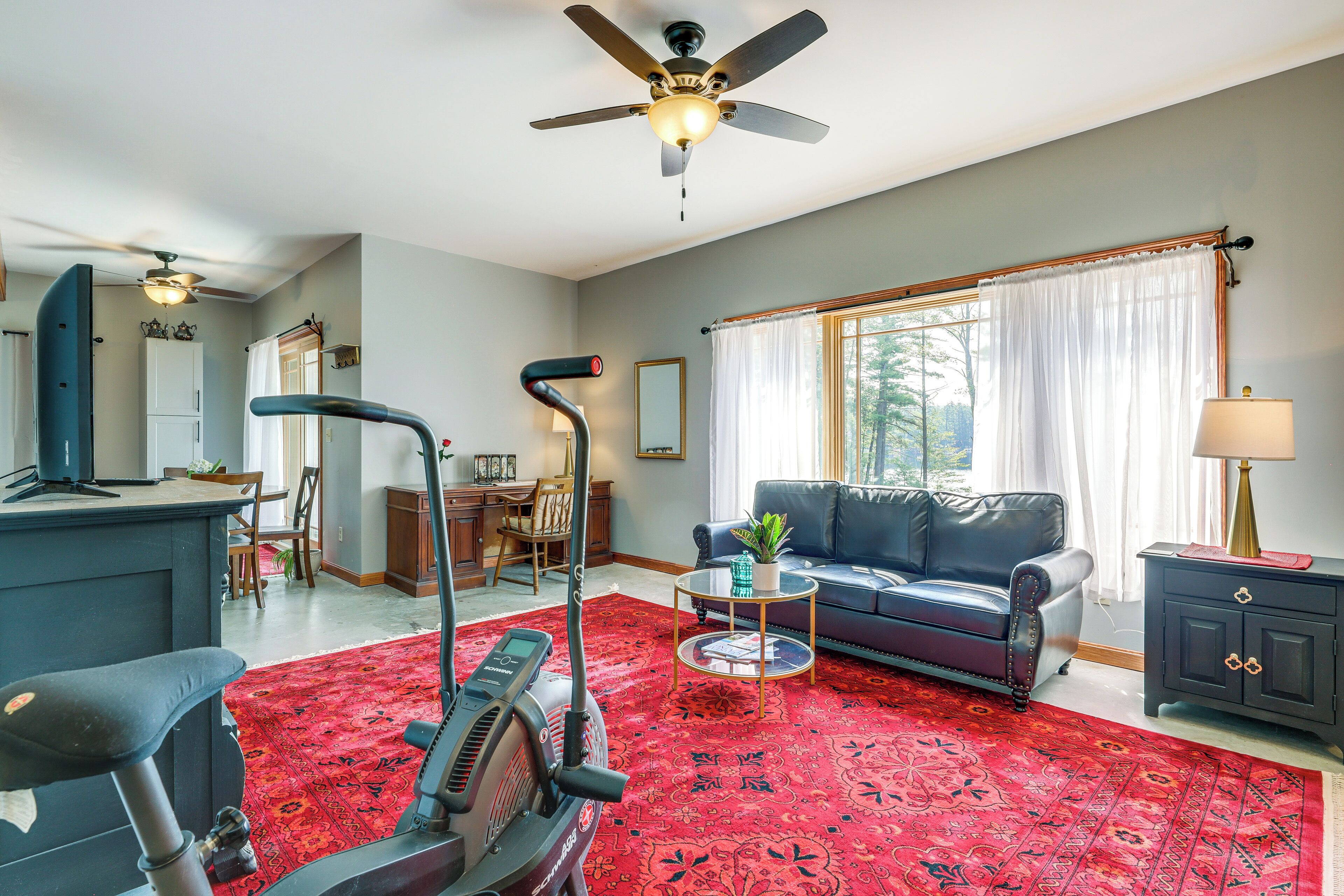 Lakefront Orange Vacation Rental - Pet Friendly! - Neuengland