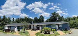 Exterior - Unit 2_Expansive Luxury Suite for up to 4 Persons (Charlottesville)