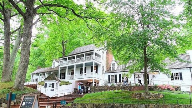 Exterior - Unit 2_Expansive Luxury Suite for up to 4 Persons (Charlottesville)