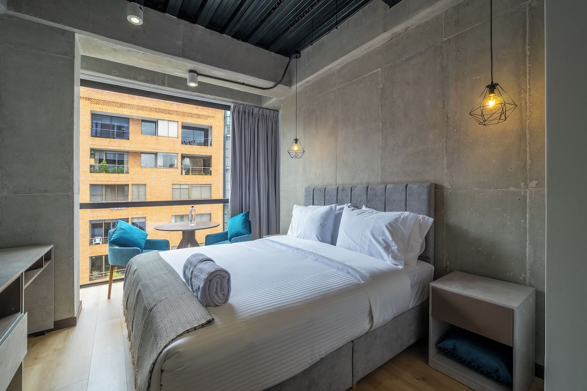 1 habitación y ropa de cama de alta calidad