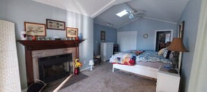 3 Schlafzimmer, Bügeleisen/Bügelbrett, Reisekinderbett, kostenloses WLAN