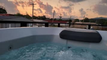 室外 SPA 浴缸