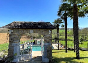 Pool - CYRALIE - ASSON - Gîte (ASSON)