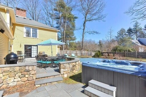 Suburban Oasis just 1 hr from Providence, Cape & Islands, and Boston