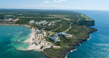 Beach Front and Golf Paradise. Playa Nueva Romana