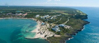 Beach Front and Golf Paradise. Playa Nueva Romana
