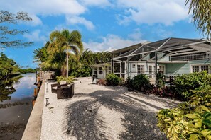 Terrace/patio - Cozy One Bedroom w/ Pool View (Bonita Springs)