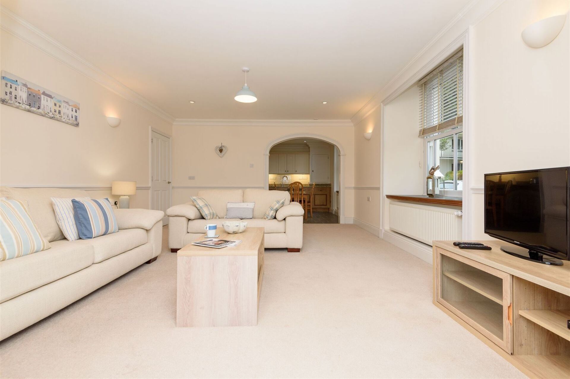 Ground Floor Apartment With Parking, Close To The Centre Of Looe - Looe