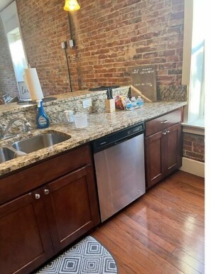 Interior - Historic Downtown 2bd/1bth Apt w/Free parking (Belleville)