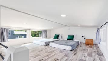 2 bedrooms, desk, iron/ironing board, free WiFi