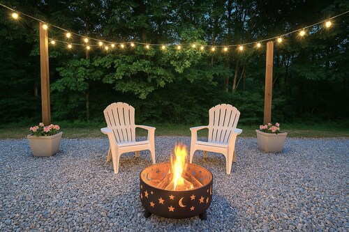 Pet Friendly + Dog Park + Outdoor Games & Firepit Mins to Guntersville