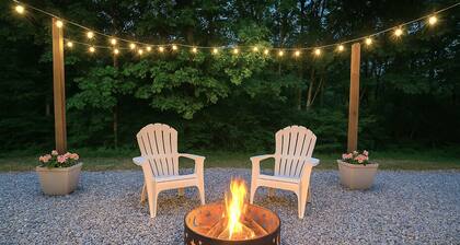 Pet Friendly + Dog Park + Outdoor Games & Firepit Mins to Guntersville