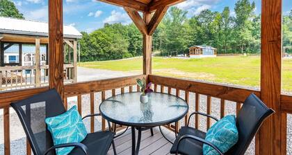 Pet Friendly King Bed Cabin w/Boat Parking & Private Firepit