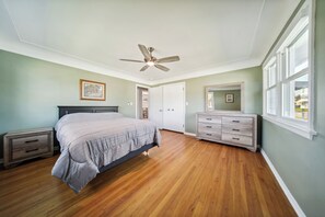 3 dormitorios, Internet, ropa de cama
