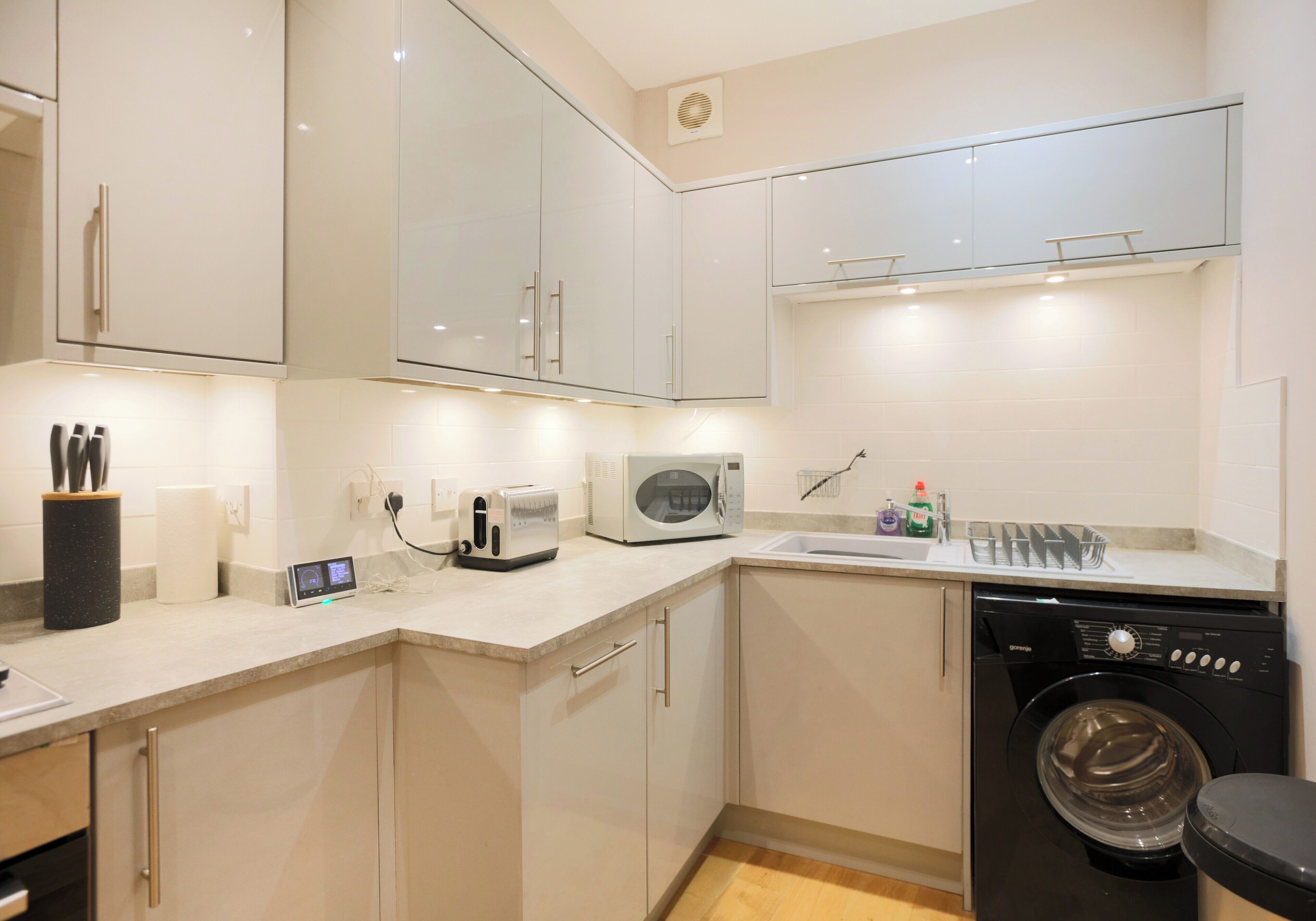 Fridge, microwave, oven, dishwasher