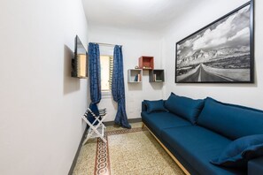 Living area - Osteria del Guanto in Florence by Mmega (Firenze)