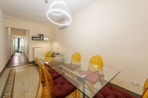 Interior - Osteria del Guanto in Florence by Mmega (Firenze)