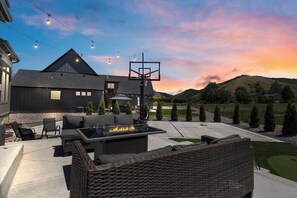 Terrace/patio - Hot Tub, Pickleball, Theater Room, Game Room! (Lava Hot Springs)