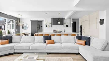 Smart TV, fireplace, video games