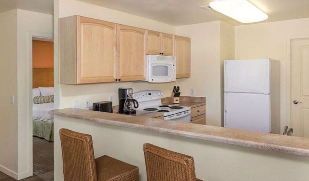 2 Bedroom Tropicana Condo. Spring Valley 2024 Prices Vrbo